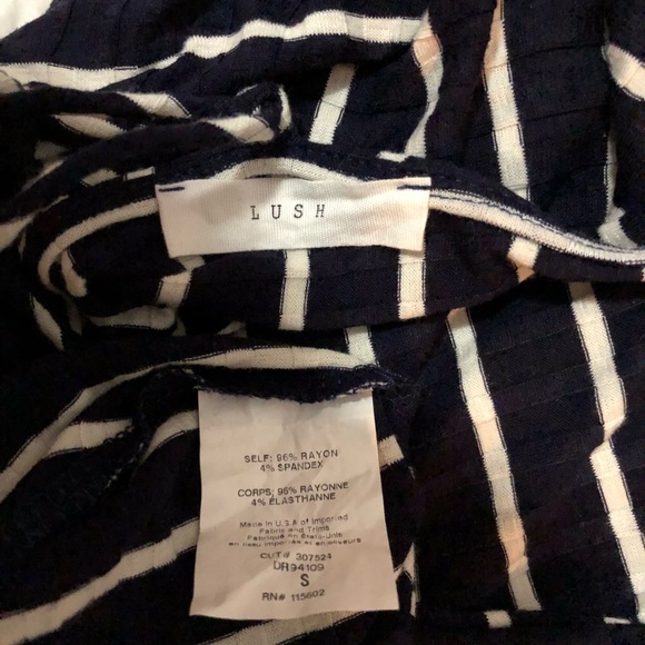 Lush Stripped Dress - Picture 5 of 5